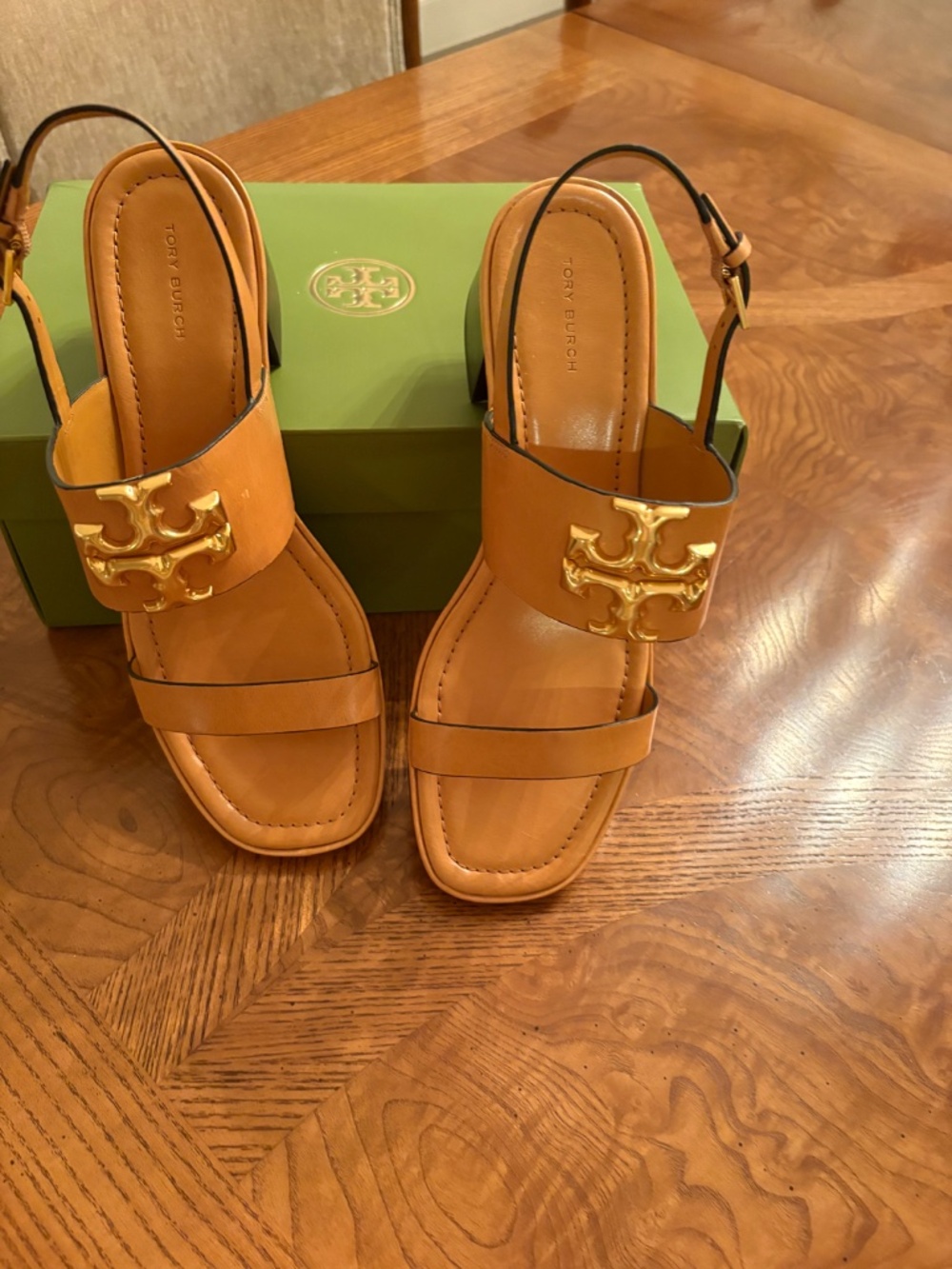 Tory Burch Eleanor Sandals in  Full Grain Vachetta Leather  10.5 M - Picture 2 of 12